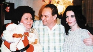 Câte clase are, de fapt, Oana Zăvoranu. Cum arăta înainte să fie faimoasă