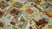 Cartea de Tarot a zilei de 31 decembrie 2025. Cartea Morții îți transmite un semn important: schimbarea nu mai poate fi amânată