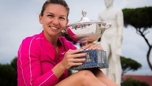 NEWS » Simona Halep s-a retras de la Miami înaintea partidei cu Sevastova