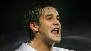Drama neştiută a fotbalistului Cristian Chivu! Un apropial al familiei a dezvăluit tot: "S-au făcut greşeli peste greşeli"