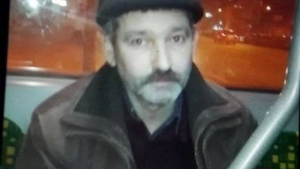 VIDEO. Bărbatul din Iași care a înjunghiat un adolescent pentru că mânca semințe în autobuz a primit închisoare cu suspendare