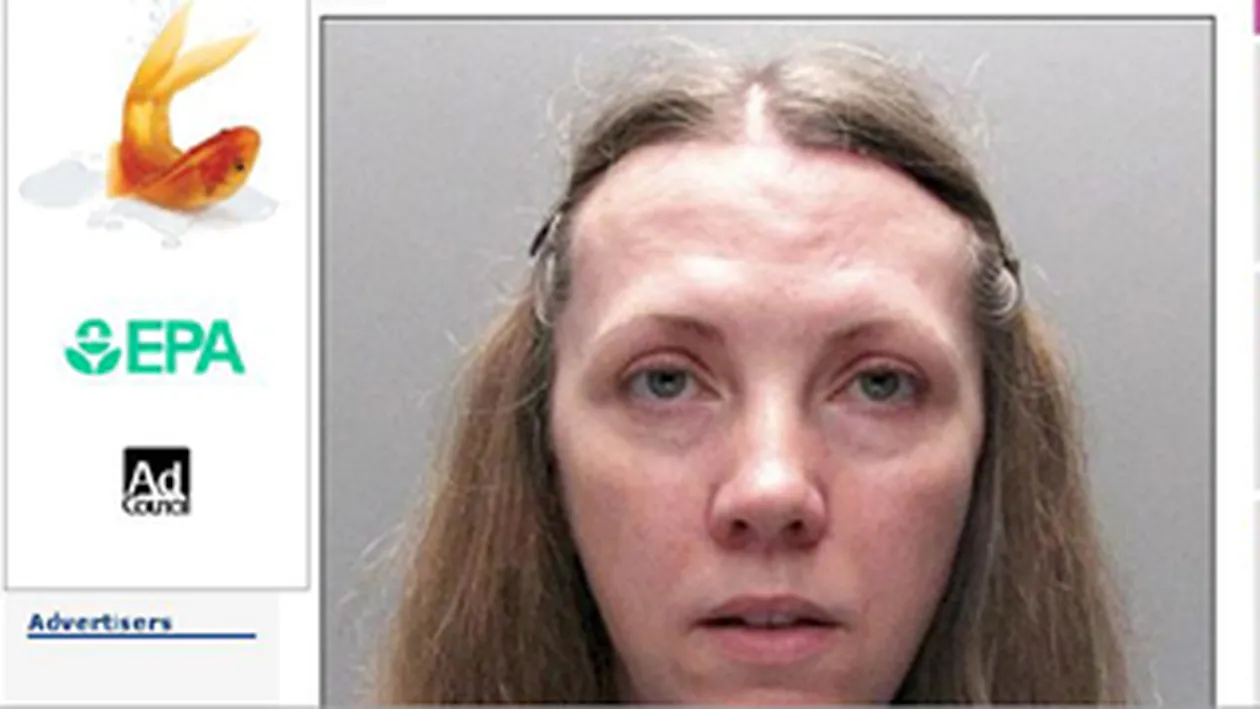 I-a bagat fetitei pe gat pagini din Biblie, dupa care a ucis-o asezandu-se pe ea!