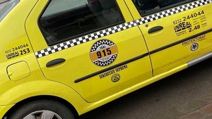 Ce a pățit o femeie din Iași după ce a luat un taxi de la gară până acasă. Câți lei i-a cerut taximetristul. Ce a urmat întrece orice imaginație