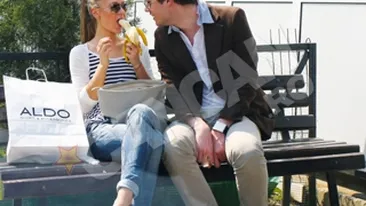 Oana Matache isi saruta iubitul cu foc la spalatorie!