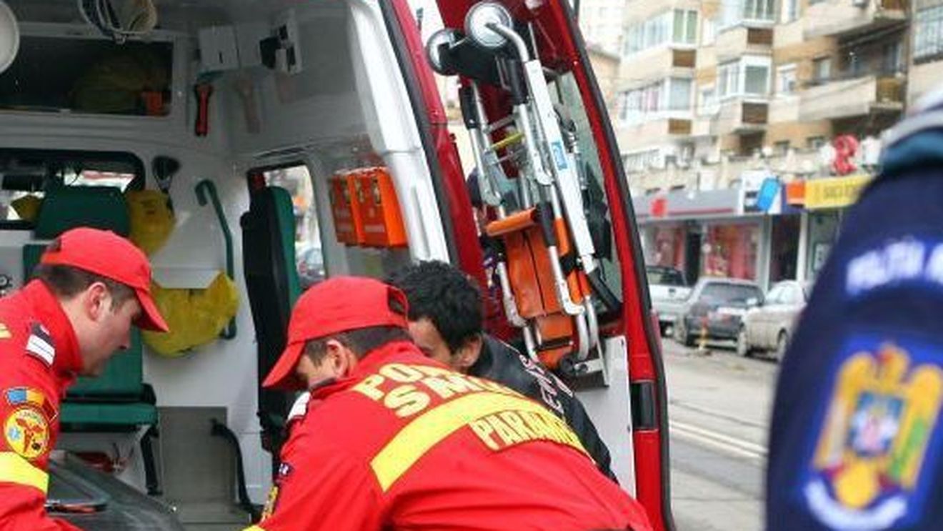 Vaslui: Copilul de 11 ani care s-a electrocutat pe un stâlp a murit