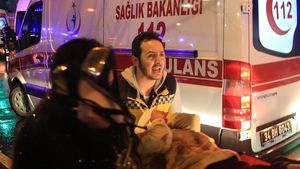 Atac armat în Istanbul! Zeci de morti şi răniti