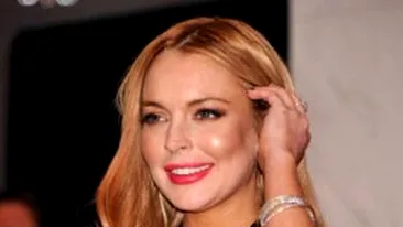 Lindsay Lohan nu scapa de probleme! Trebuie sa plateasca despagubiri de 16.000 de dolari unui paparazzo. Vezi de ce