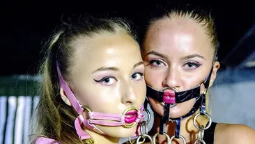 STRIGATOR la CER! Show sado-maso cu manechine MINORE in Satu Mare! Ce au fost obligate fetele sa faca! FOTO