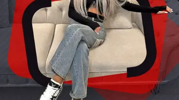 Fosta soție a unui fotbalist român s-a căsătorit în mare secret. Blonda din showbiz e în extaz!