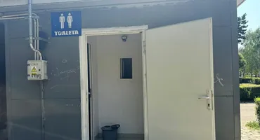 Cât te costă să folosești toaleta publică pe faleză, în Eforie Nord