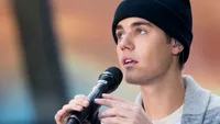 JUSTIN BIEBER, implicat într-un scandal monstru! Ce i-a spus unei fete care a vrut să se pozeze cu el