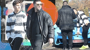 Mario Fresh, băgat în corzi de Sebastian Dobrincu. L-a scos la o cafea cu un Lamborghini de 350.000 de euro