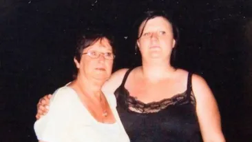 Şocant! O tânără vrea să-şi mănânce mama de Crăciun: ”Am deschis punga, mi-am lins degetele...”