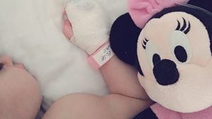 O vedetă de la noi, forţată să îşi interneze bebeluşul de urgenţă în spital: "Doamne, ai grijă de puişorul meu...”