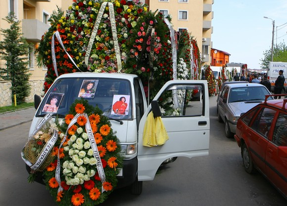 Inmormantare sotie Florin Salam