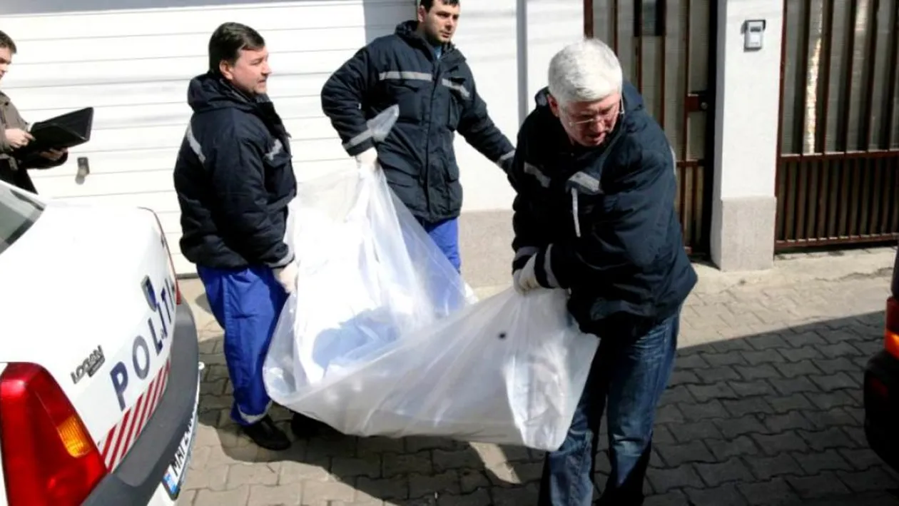 Moarte suspectă! Un bărbat de 64 de ani din București a fost găsit mort în casă