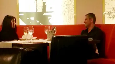 Coincidenta sau mana destinului? Femeia care a pictat-o goala pe Bijou i-a facut un tablou si lui Truica, alaturi de fetele sale