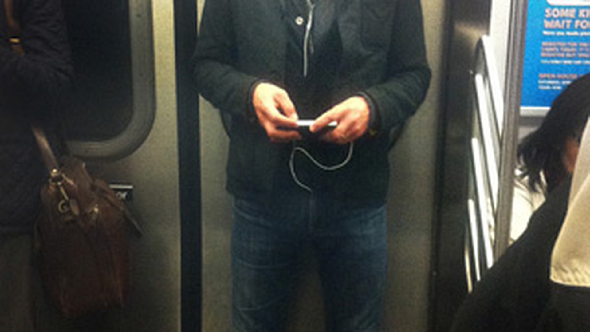 Kevin Bacon, incognito la metroul newyorkez