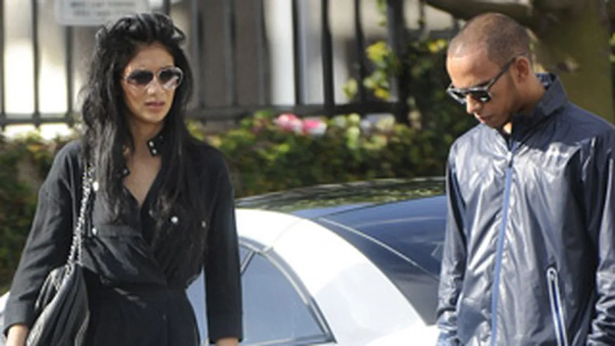 Stanjenitor! Ce crezi ca s-a intamplat cand Nicole Scherzinger a dat nas in nas cu fostul iubit, Lewis Hamilton?
