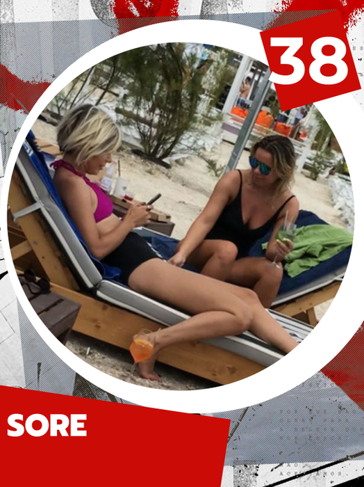 TOP 50 sexy-vedete care au încheiat 2025 în mare stil. Ramona Gabor, Roxana Ionescu și Daniela Crudu, pahare fără număr, restul e CANCAN