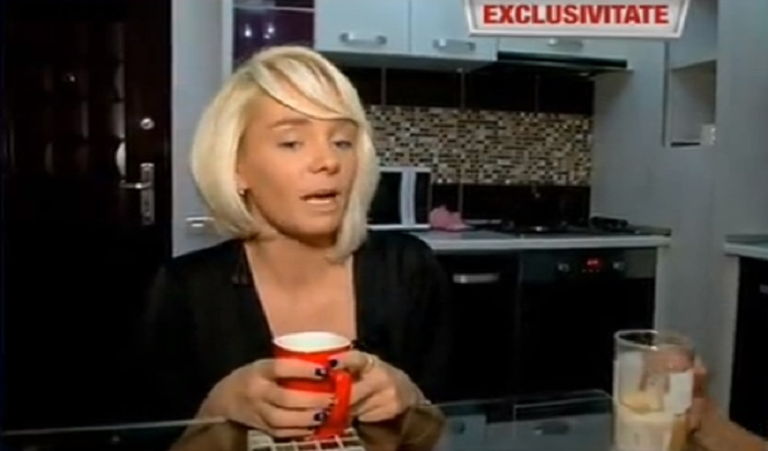 FOTO / Maria Constantin, într-o rochie decupată în zonele intime şi fără lenjerie la TV! MOTIVUL pentru care a izbucnit în plâns