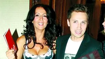 Dani,  vacanta secreta cu Mihaela