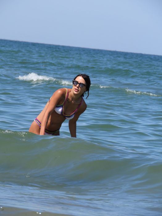 Ioana Tamaș, sexy la plajă