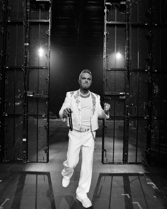 Robbie Williams a dezvăluit că suferă de sindromul Tourette: ”Patul este singurul loc unde mă simt în siguranță”