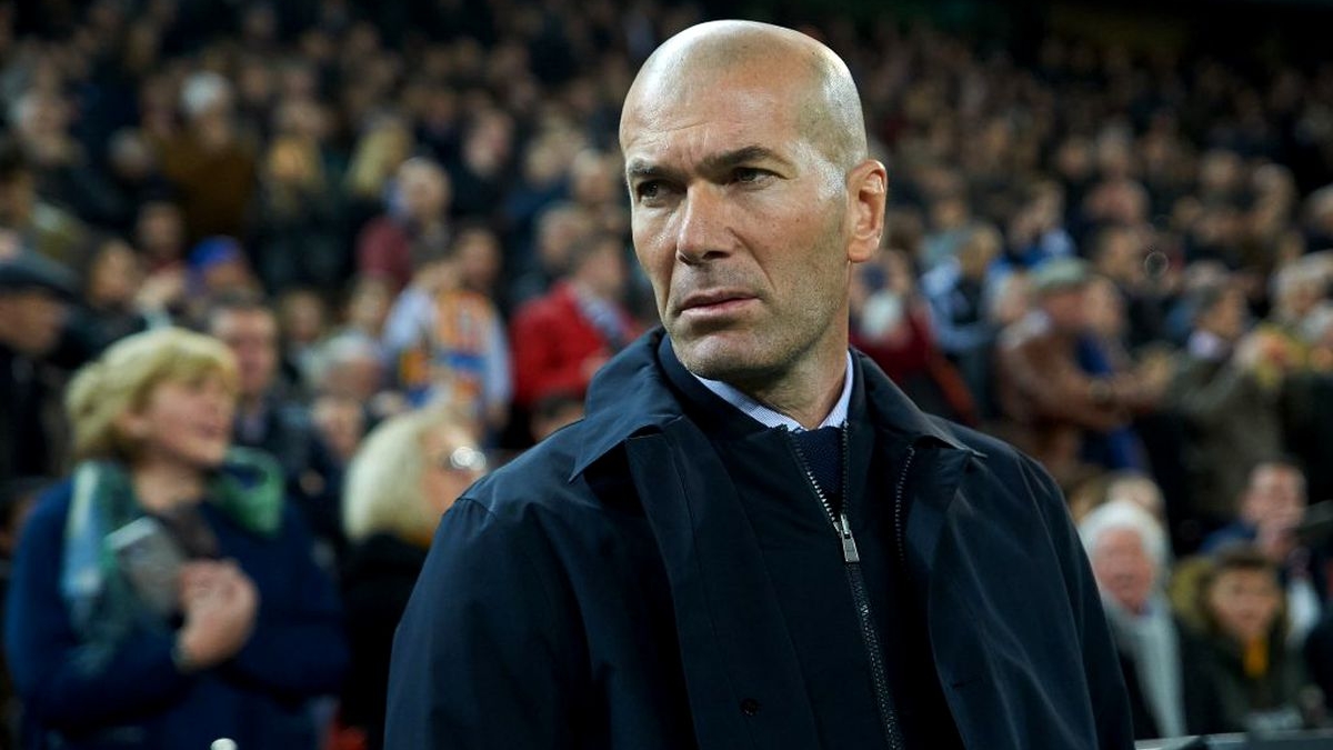 Zinedine Zidane, omul-trofeu: „ Zidane este o binecuvântare venită din Rai!”