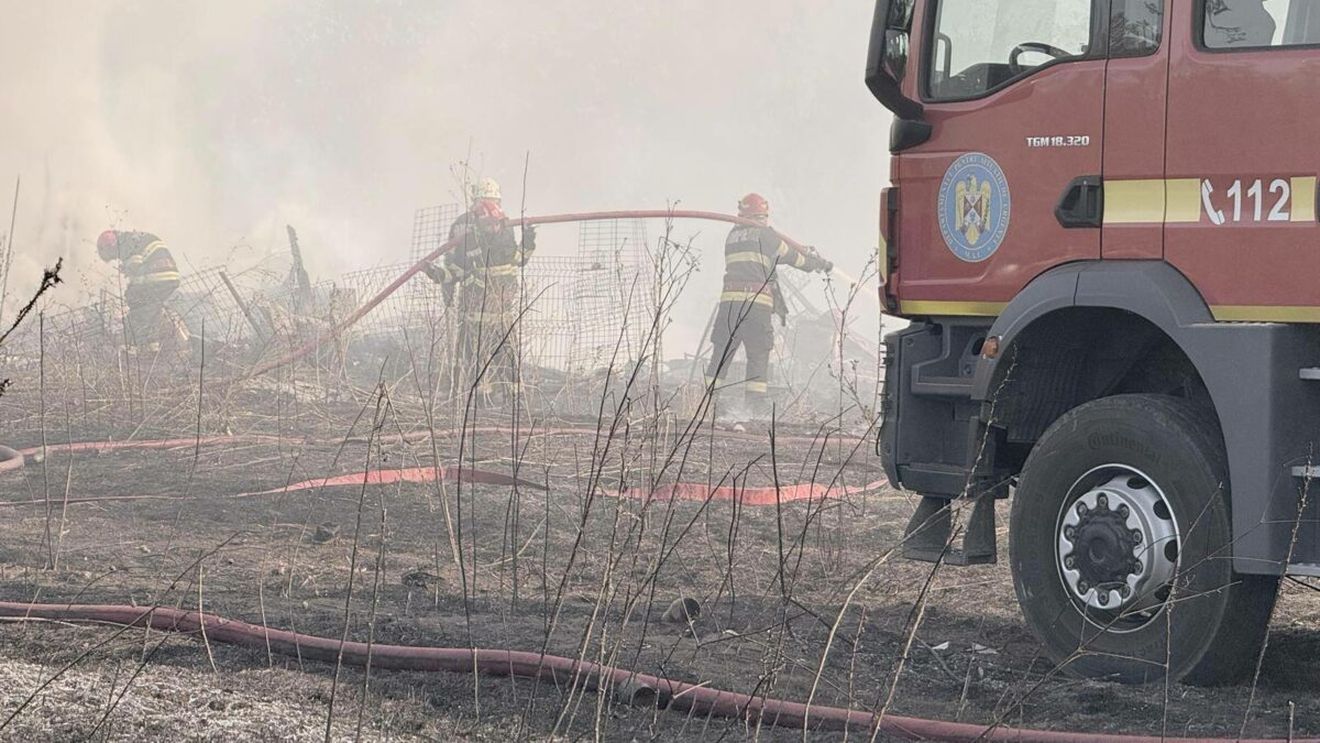 Incendiu puternic în București! A fost emis mesaj RO-ALERT