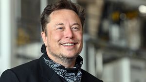 Elon Musk nu mai este cel mai bogat om de pe planetă! A pierdut 200 de miliarde de dolari și a fost întrecut de un francez