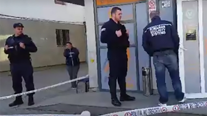 Un bărbat a murit în timp ce punea un bilet la pariuri