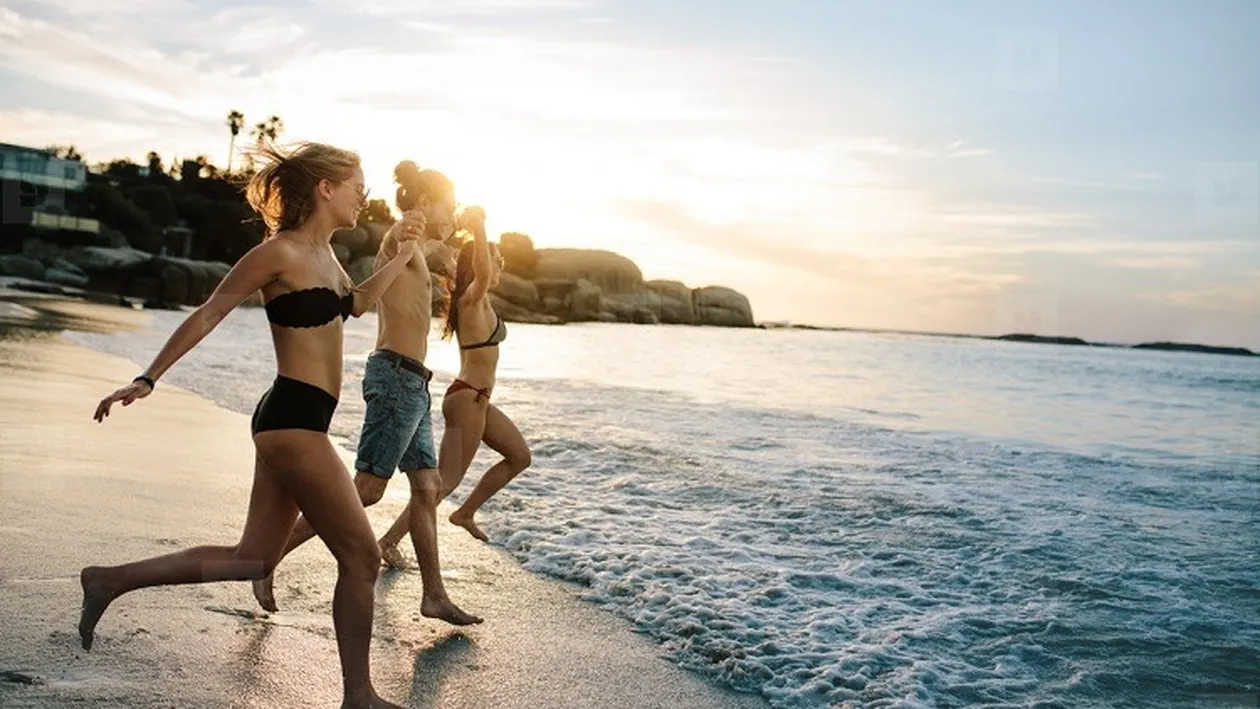 Se transmite sau nu coronavirusul în apa mării? Ce spun specialiștii