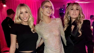 Anastasia Soare, invitată la ziua lui Paris Hilton! Imagini de senzație cu ,,Regina Sprâncenelor” și lumea bună de la Hollywood