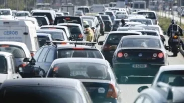 Autostrada Soarelui, blocată! Carambol cu trei mașini