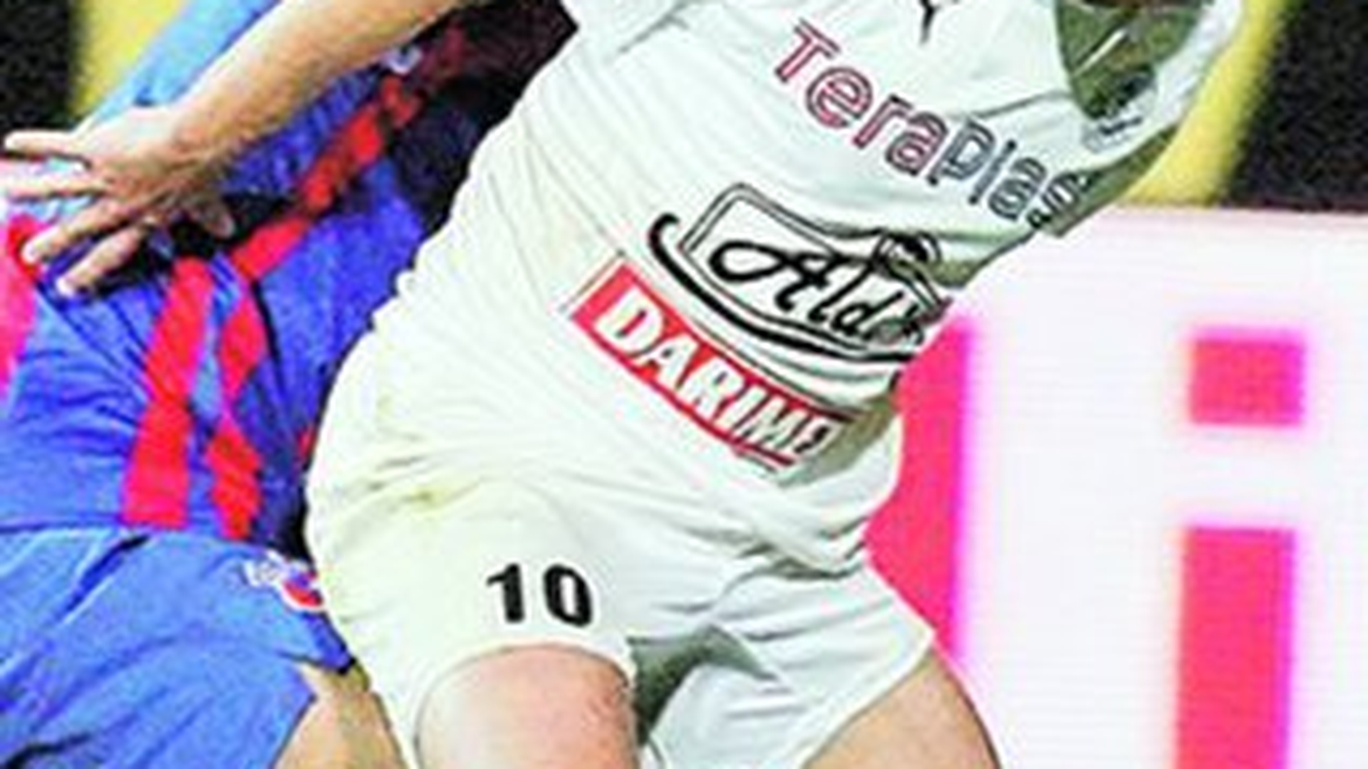 A blocat cartea verde a lui Moraes!