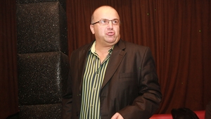 Axinte sare la gatul lui Smiley si ii contesta calitatile artistice. Florin Petrescu: "Nu justifica banii pe care ii incaseaza"