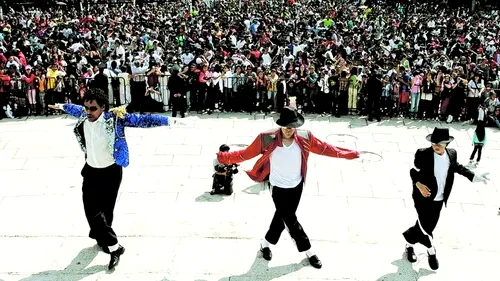 Fanii nu l-au uitat pe Michael Jackson Diferite manifestatii se pregatesc pentru comemorarea artistului