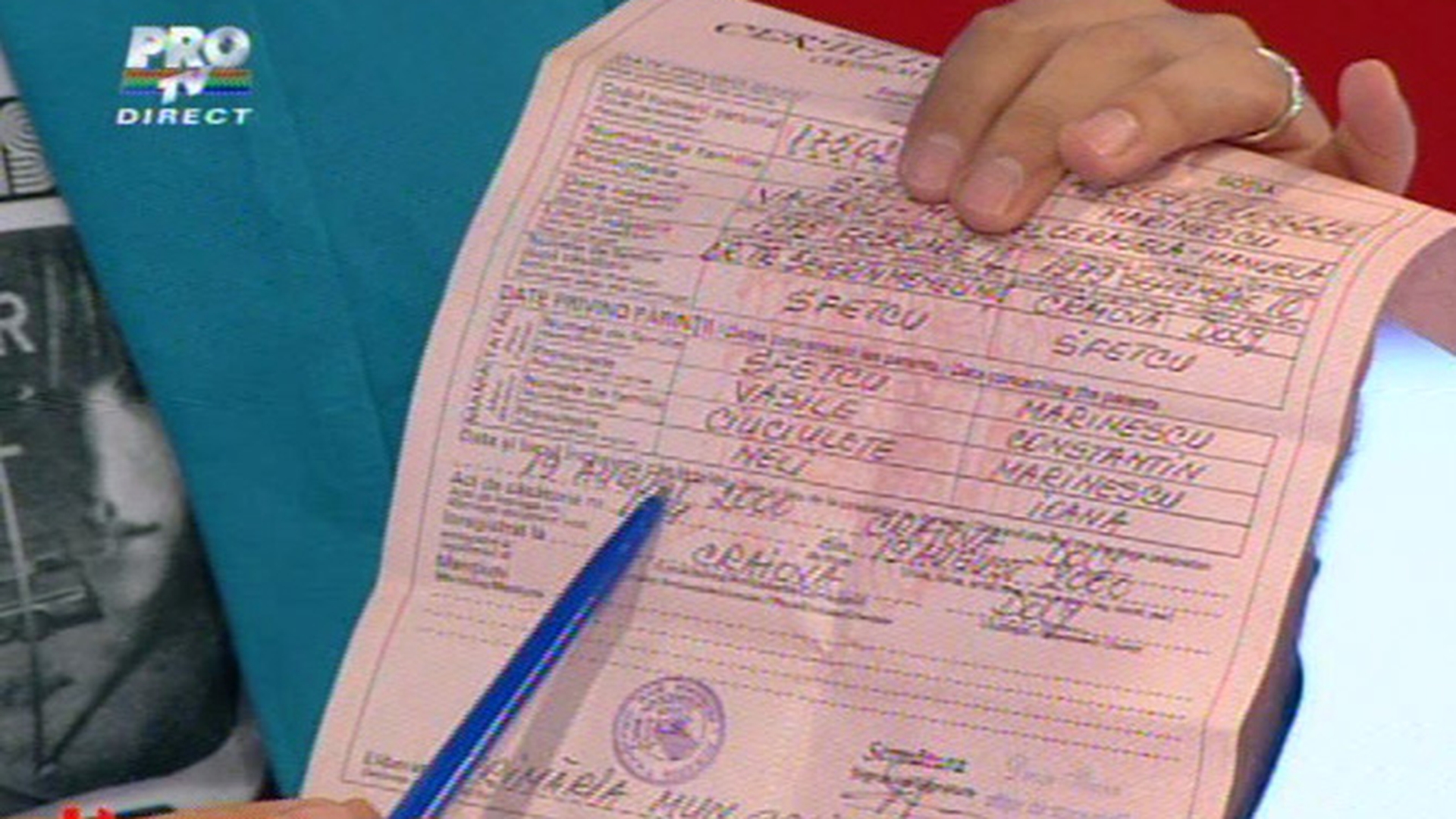 VIDEO Dezvaluire de mare senzatie! Uite cum o cheama de fapt pe Ileana Ciuculete - Neli CIUCIULETE - Copiii ei o fac praf cu certificatul de casatorie