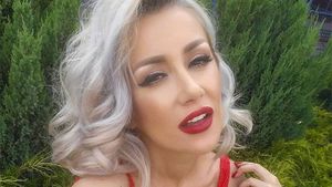 Raluca de la Bambi, imagine incendiară! S-a pozat fără tricou în pat!