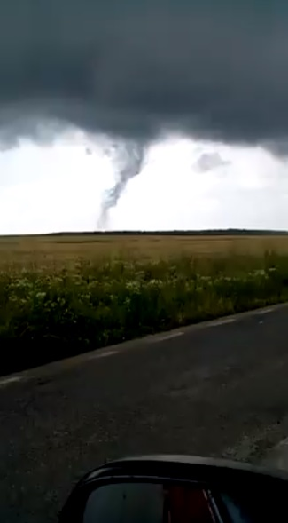 Oamenii s-au speriat când au văzut fenomenul (Foto: Facebook/Paul Pencescu)