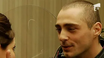 Burlacul Vladimir Draghia, agasat de o concurenta care vrea sa il sarute in fiecare editie a show-ului! Daca eu m-as saruta acum cu tine, m-as simti ca o curva