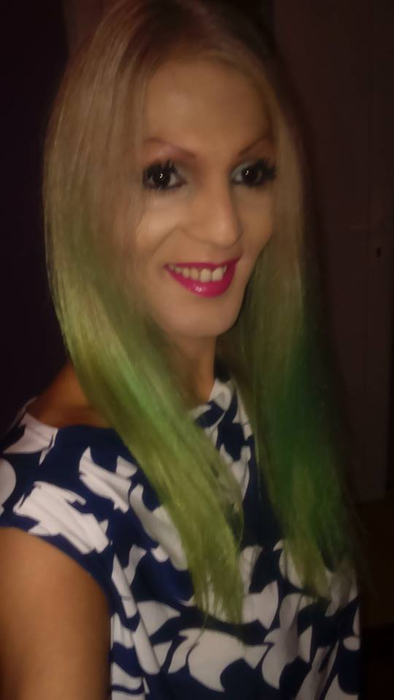 Il mai țineți minte pe transsexualul Naomi Moldovan? Cum arată și cu ce se ocupă acum, la 42 de ani