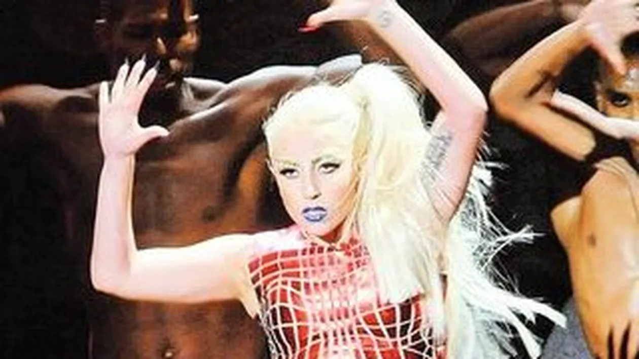 Lady Gaga calca pe urmele rivalei Madonna! Pretentii de dive