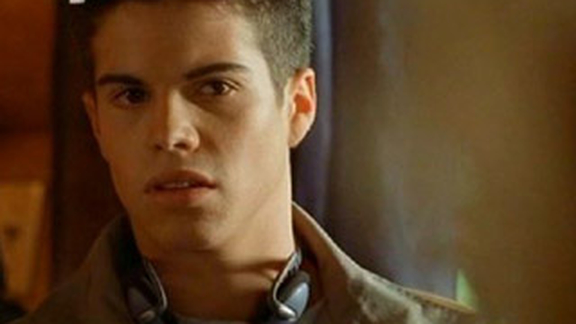 Ti-l amintesti pe baietelul lui Tom Hanks din "Nopti albe in Seattle"? A renuntat la actorie sI a devenit manager intr-o companie