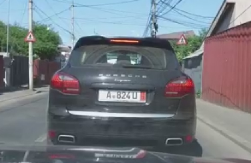 Bianca Drăguşanu, live pe CANCAN.ro!