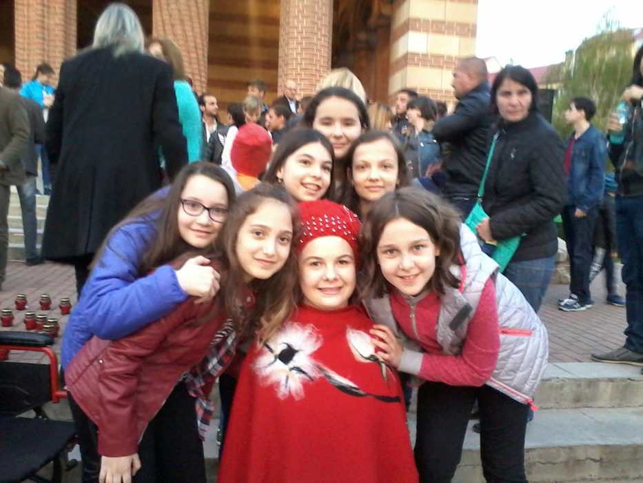 LORELAI MOŞNEGUŢU, "îngeraşul fără mâini" de la Românii au Talent, s-a pregătit pentru Paşte!