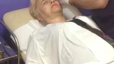 S-a umplut tezaurul folcloric de silicoane, botox si acid hialuronic! Uite-le pe cele mai operate interprete