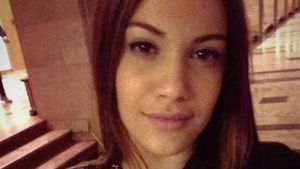 Le-a dat clasa tuturor vedetelor care s-au pozat nemachiate! Cum arata Betty Salam cu un look natural