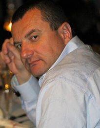Omul de afaceri român a emigrat în SUA, în 1996